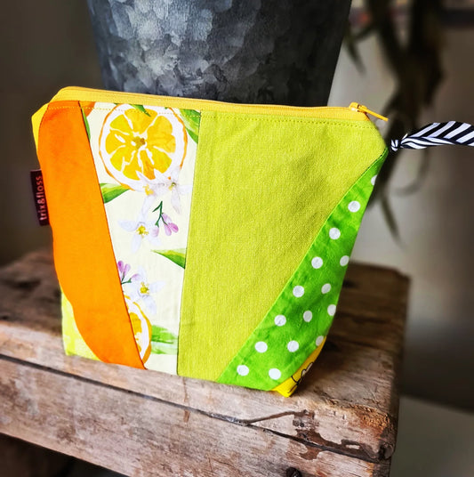 SIMPLY THE ZEST zipper pouch